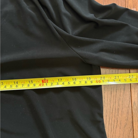 Vince Camuto Women’s Black 3/4 Sleeve V-Neck Comfort Stretch Relaxed Blouse M - Picture 10 of 12